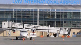 Львівський аеропорт констатує зменшення пасажиропотоку