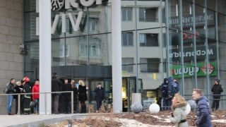 З Форуму Львів евакуювали більше 3000 відвідувачів через замінування закладу