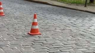 У Львові автівка збила пішохода