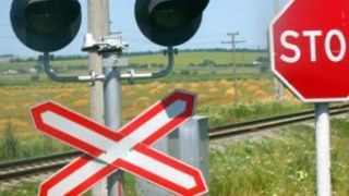 Приміський поїзд «Львів-Рава-Руська» зіткнувся з маневровим потягом