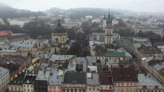 У Львові через ліквідацію наслідків ракетних ударів перекрили декілька вулиць міста