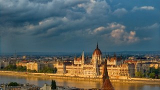 Угорщина запровадила ув'язнення за перетин кордону
