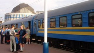 Укрзалізниця додала поїздів у львівському напрямку