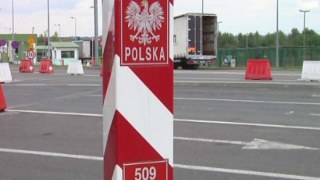 На кордоні з Польщею – черги на 100 авто