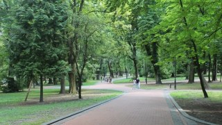 Під час карантину у Львові ввели обмеження  у парках та спортивних майданчиках