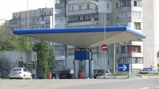 АЗС Львівщини встановили ціни на одному рівні