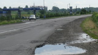На Львівщині компанія перероблятиме неякісно збудовану дорогу