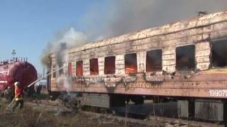 Вагон пасажирського поїзда згорів на вокзалі у Львові