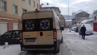На Львівщині четверо людей потрапили до лікарні через отруєння чадним газом