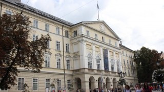У Львові замінували будівлю міської ради