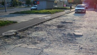 Львів’яни у соцмережах з'ясовують, де у Львові найжахливіший тротуар (Оновлено)