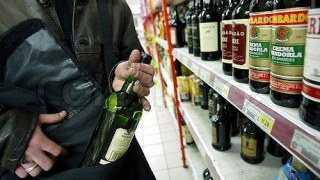 На Самбірщині двоє чоловіків методично крали у супермаркетах