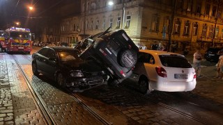 У Львові в потрійній ДТП постраждала пасажирка Audi A4