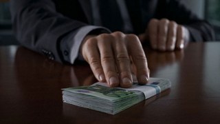 Директор підприємства, яке боргує Львову орендну плату, підозрюється в хабарництві