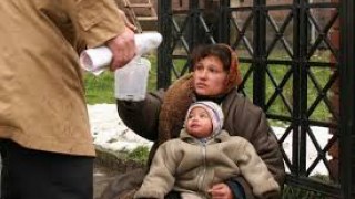 У Львові жебрачка експлуатувала 3-річного сина