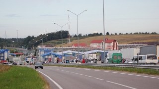 На кордоні з Польщею черги на 75 авто