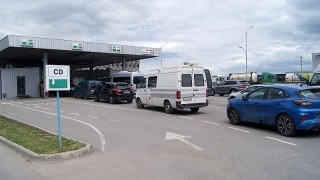 На кордоні з Польщею – черги з 165 авто