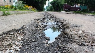 "Укравтодор" звітує, що ліквідував 93% ям на дорогах загального користування