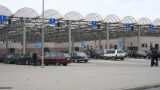 На кордоні з Польщею – черги на 1000 автівок
